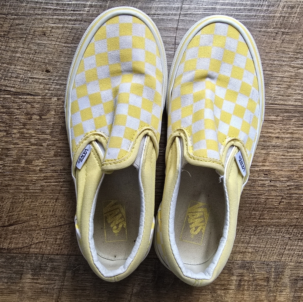 Vans Kids 2 Sneakers in Yellow and White Checkered Pattern